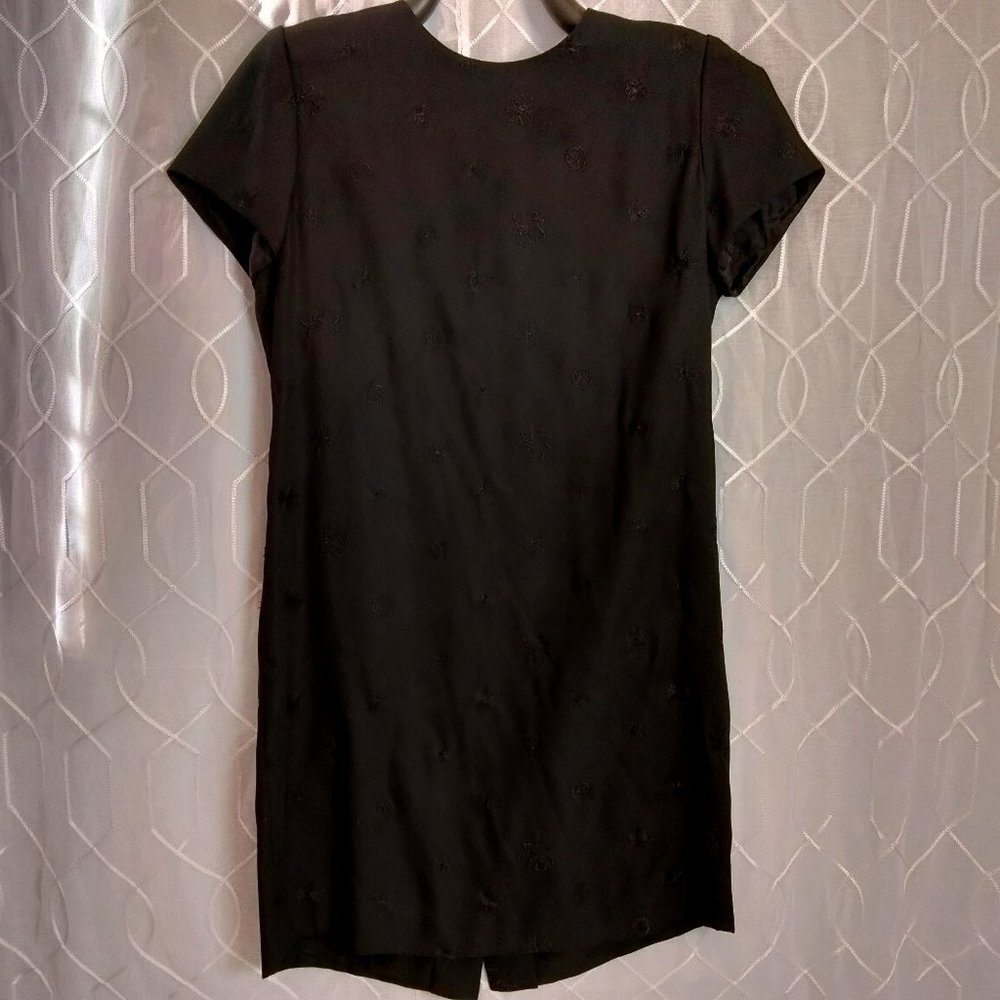 Liz Claiborne BLACK SHEATH Dress  EMBROIDERED FLOWERS size 16